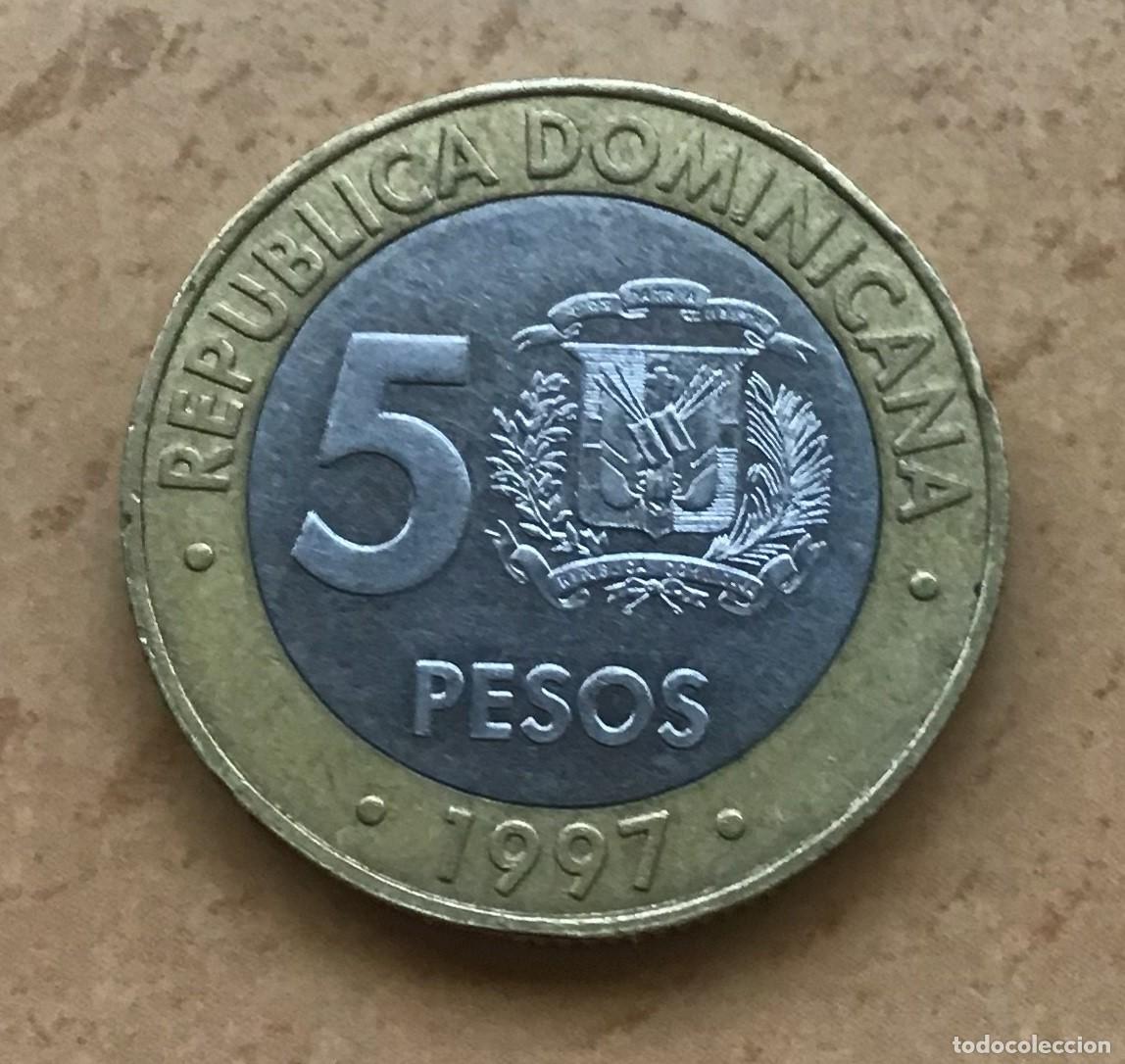 Monedas antiguas de Am&eacute;rica: 5 pesos conmemorativos de la Rep&uacute;blica Dominicana. A&ntilde;o 1997. 50 Aniv. Banco Central