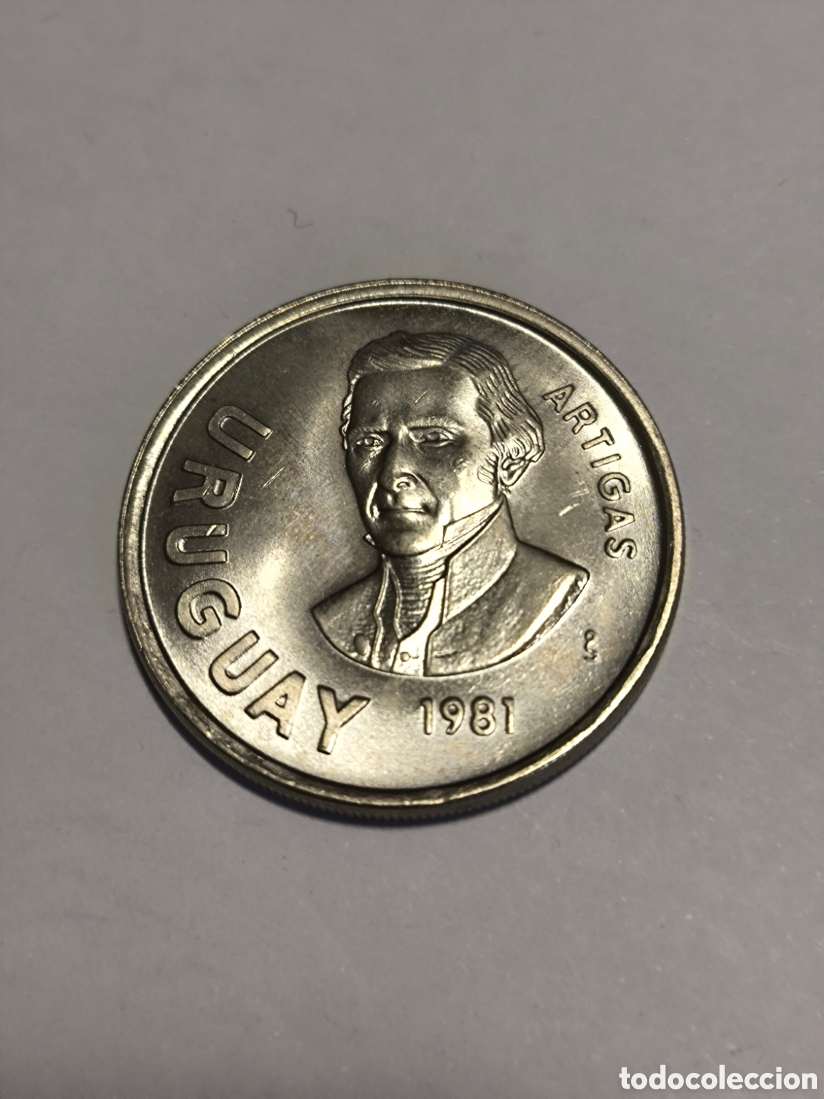 Monedas antiguas de Am&eacute;rica: 10 Peso Uruguay 1981 - Foto 2