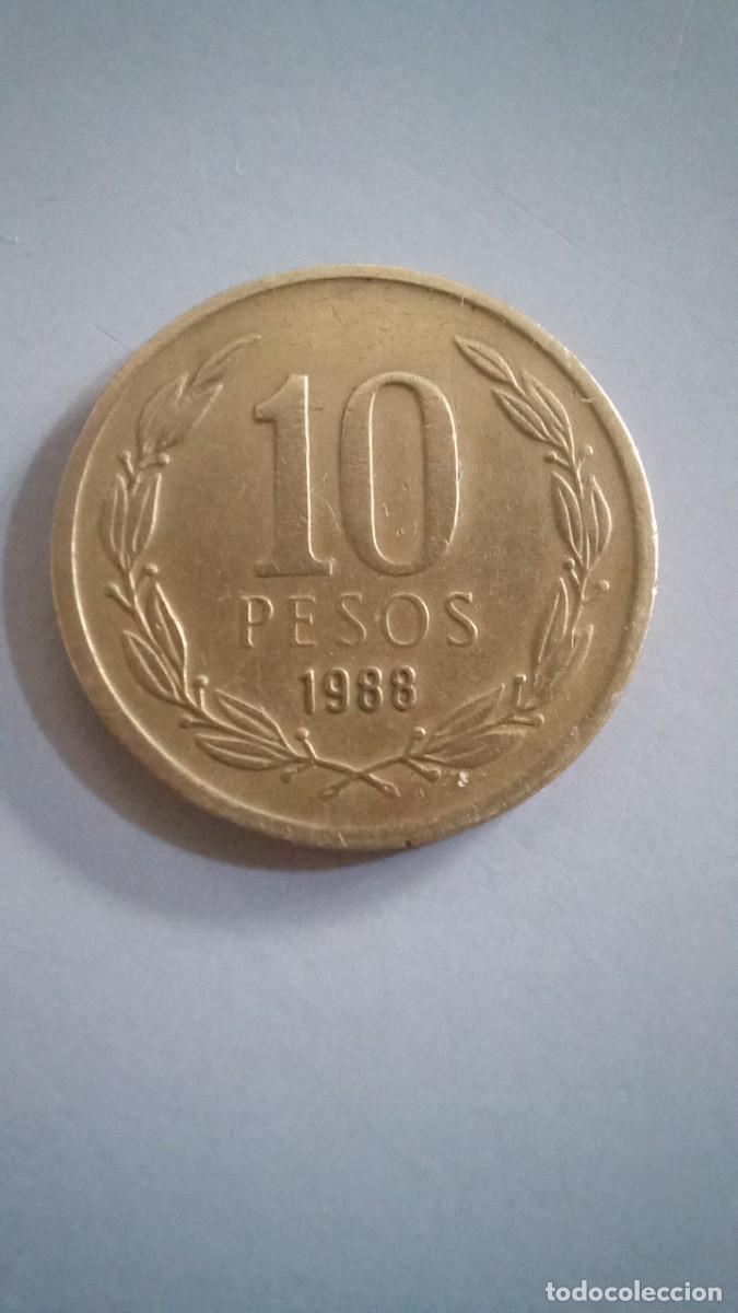 Monedas antiguas de Am&eacute;rica: Moneda de Chile de 10 pesos, 1988 - Foto 2