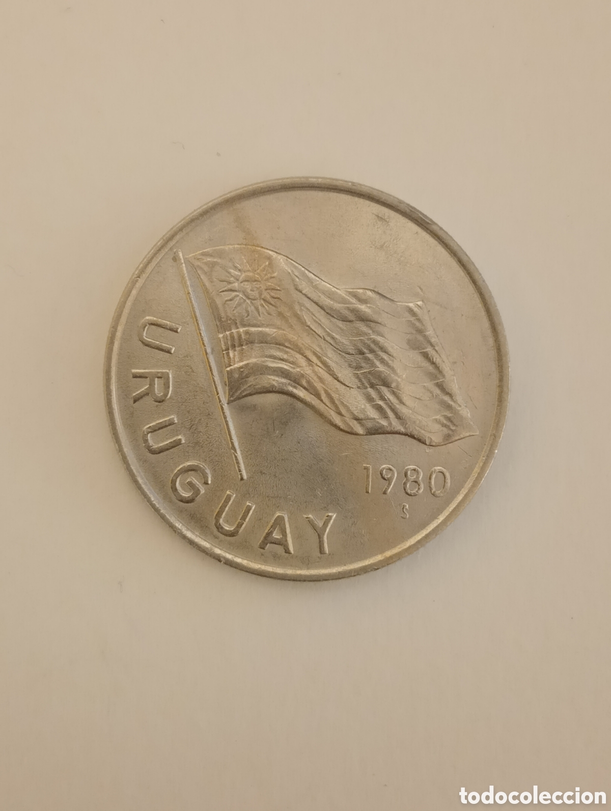 Old Coins of America: URUGUAY 5 PESOS NUEVOS 1980 S/C
