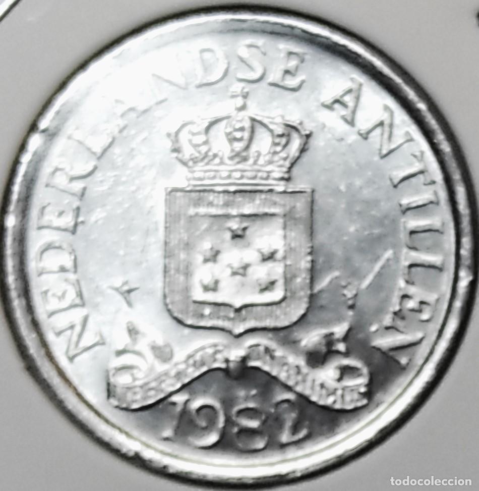 Monedas antiguas de Am&eacute;rica: ANTILLAS DE LOS PAISES BAJOS (1980-2013) - 2,50 CENTAVOS 1982 - REINA BEATRIX - B - 1,20 GR. ALUMINI