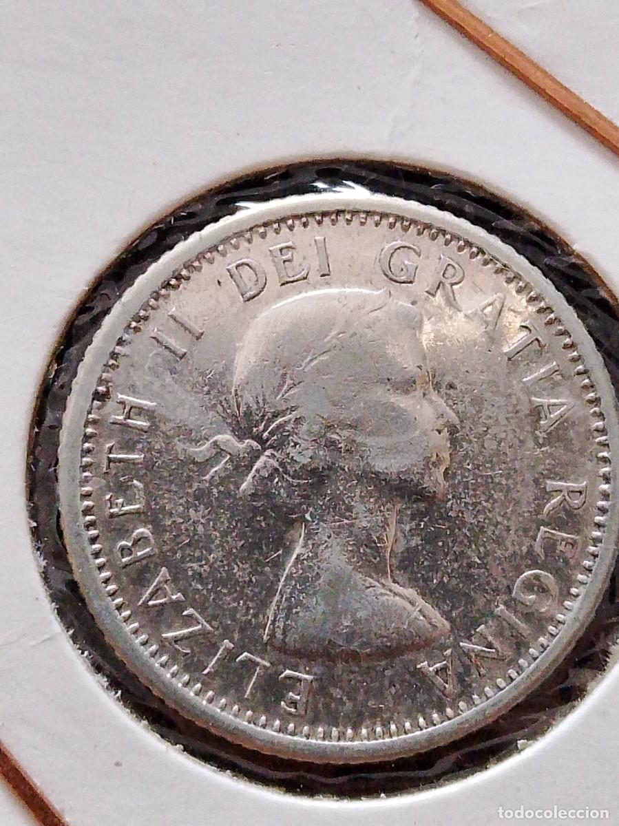 Monedas antiguas de Am&eacute;rica: Moneda de plata Canada 1960 10 cent - Foto 2