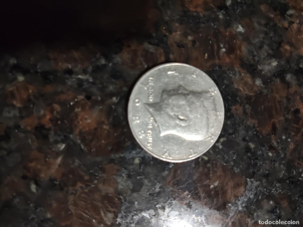 Monedas antiguas de Am&eacute;rica: Moneda de 050 centavo de dolar - Foto 1