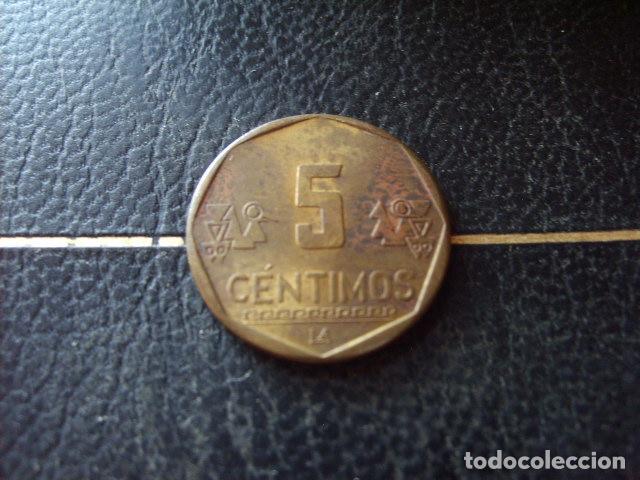 Monedas antiguas de Am&eacute;rica: PERU 5 CENTIMOS 2002