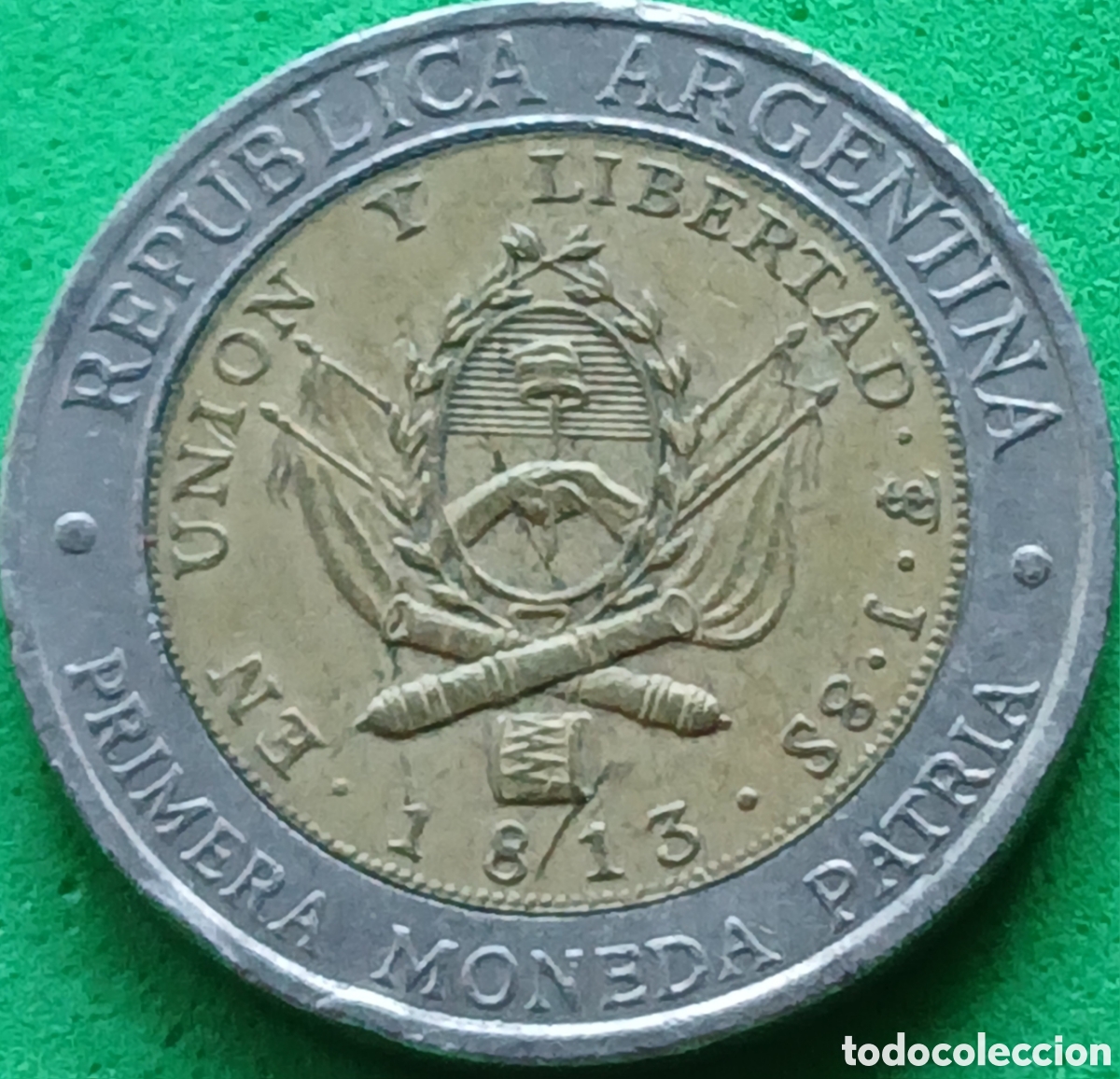 Monedas antiguas de Am&eacute;rica: Argentina 1 peso 1995 km#112 ceca &rdquo;B&rdquo;, flor de 6 lados sobre la fecha. Error al escribir PROVINGIAS.