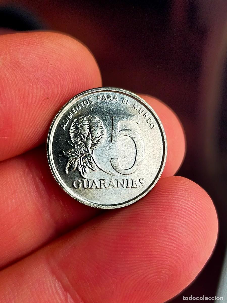Monedas antiguas de Am&eacute;rica: MONEDA DE 5 CINCO GUARANIES REPUBLICA DEL PARAGUAY 1986 EXCELENTE CONSERVACION MUJER PARAGUAYA