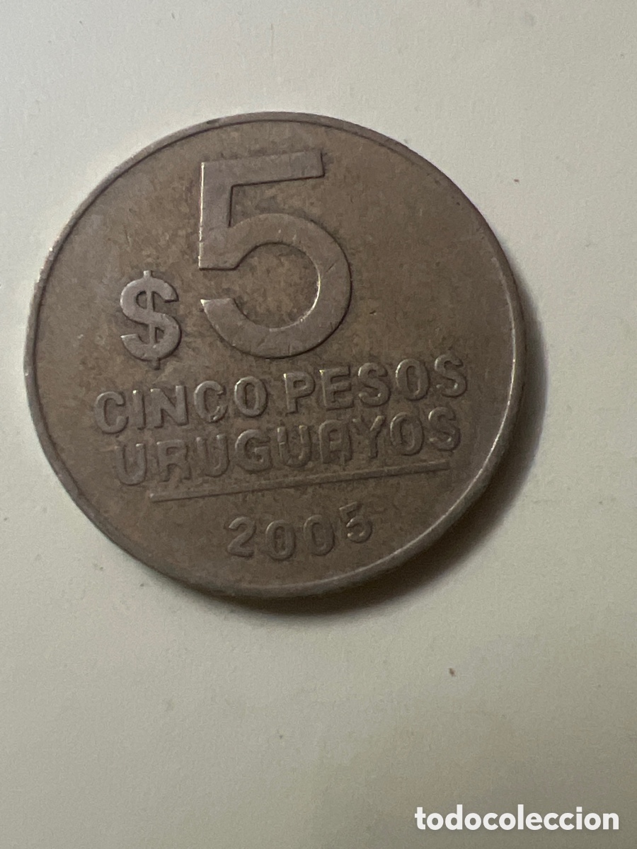 Monedas antiguas de Am&eacute;rica: X100. MONEDA - URUGUAY 5 PESOS 2005