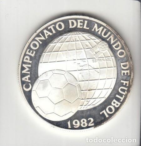 Monedas antiguas de Am&eacute;rica: PANAMA. Moneda de 5 Balboas de Plata 'FUTBOL' de 1982. Sin circular-Proof.