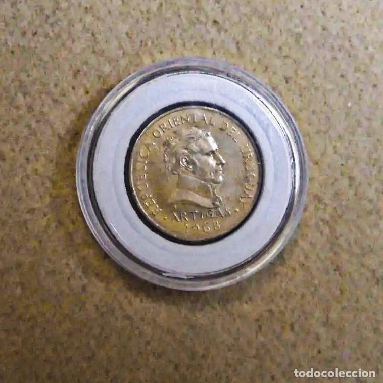 Old Coins of America: 1 PESO ARTIGAS DE BRONCE DE LA REPUBLICA ORIENTAL DEL URUGUAY. A&Ntilde;O 1968. B.C