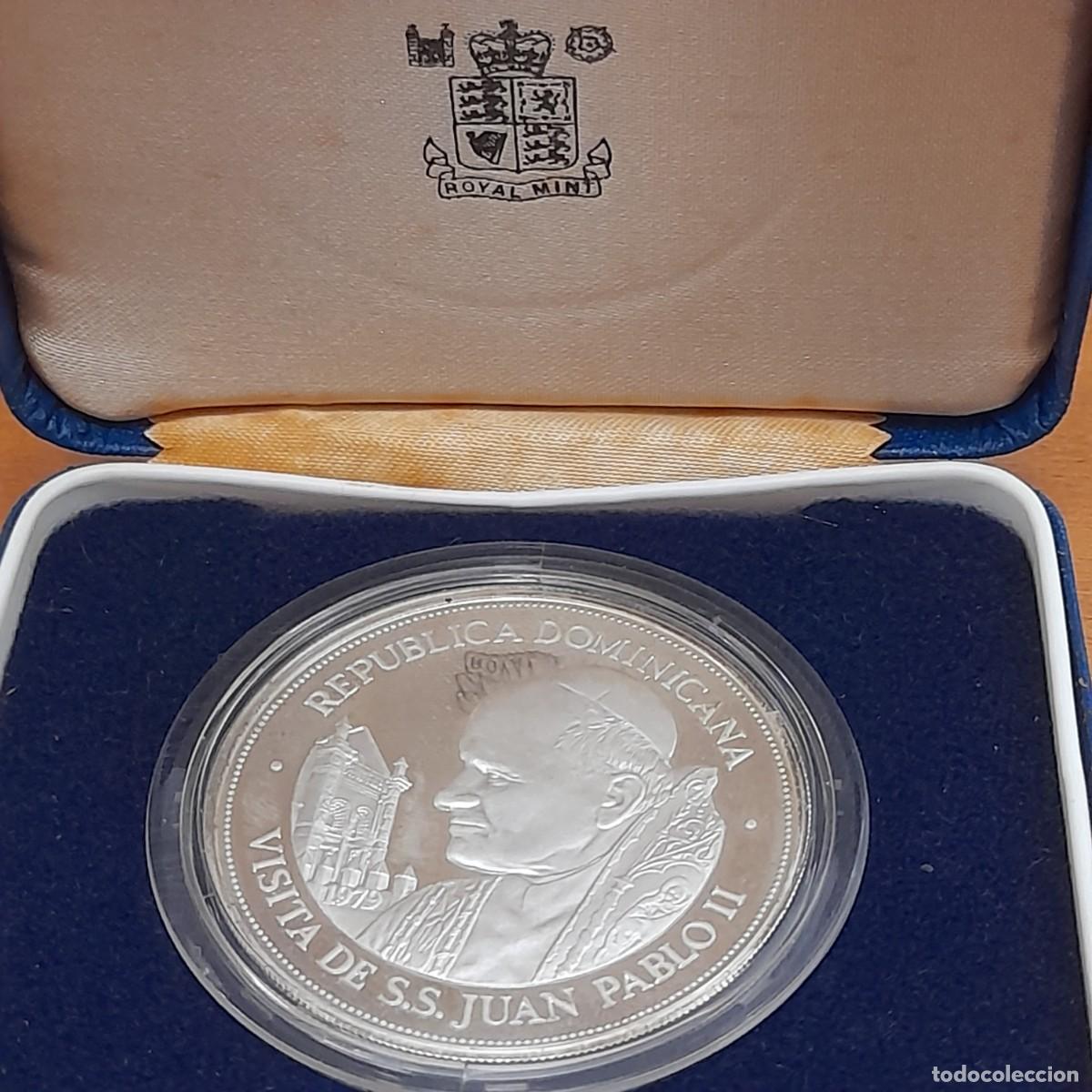 Monedas antiguas de Am&eacute;rica: MONEDA 25 PESOS PLATA PROOF REPUBLICA DOMINICANA VISITA JUAN PABLO II 1979 KM 54 EN SU CAJA ORIGINAL