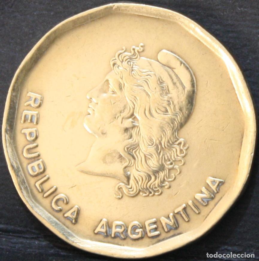 Monedas antiguas de Am&eacute;rica: 50 centavos Argentina 1985 - Foto 1