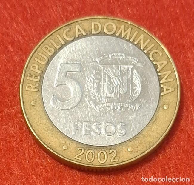 Monedas antiguas de Am&eacute;rica: MONEDA DE REP&Uacute;BLICA DOMINICANA 2002 - 5 PESOS - BIMET&Aacute;LICA ACERO INOXIDABLE/LAT&Oacute;N