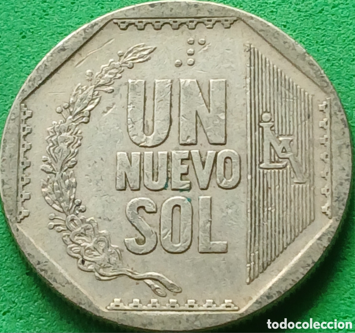 Monedas antiguas de Am&eacute;rica: Per&uacute; un nuevo sol 2000 km#308