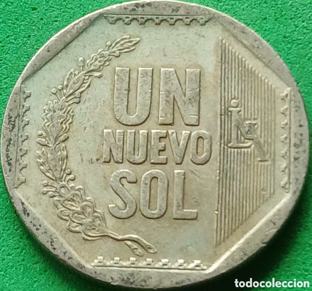 Monedas antiguas de Am&eacute;rica: Per&uacute; un nuevo sol 2011 km#308.4