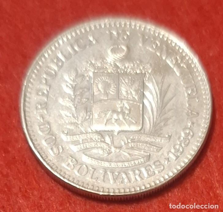 Monnaies anciennes d'Am&eacute;rique: MONEDA DE VENEZUELA 1989 - 2 BOLIVARES - ACERO NIQUELADO (1)