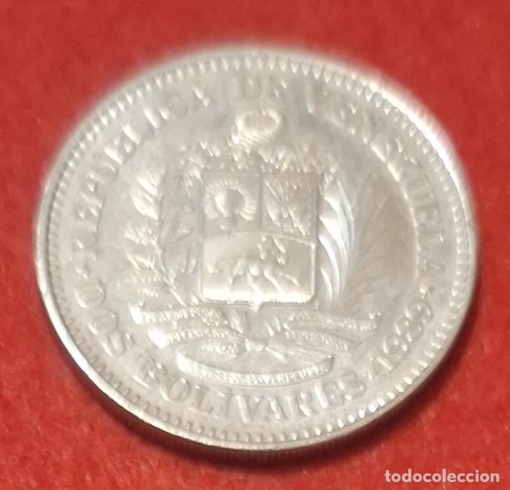 Monnaies anciennes d'Am&eacute;rique: MONEDA DE VENEZUELA 1989 - 2 BOLIVARES - ACERO NIQUELADO (2)