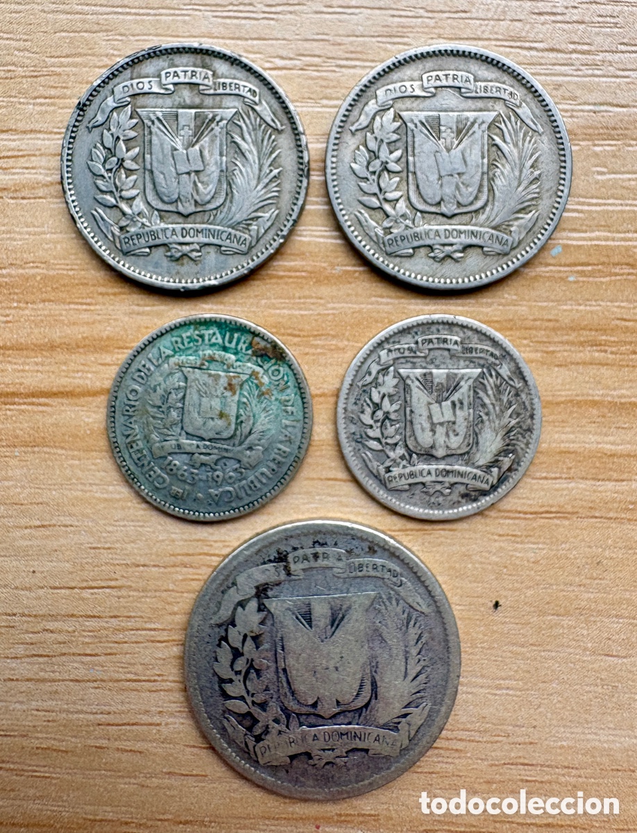 Monedas antiguas de Am&eacute;rica: Lote 5 Monedas Rep&uacute;blica Dominicana (1944-1963) - 25c Plata, 10c y 5c - Serie Libertad