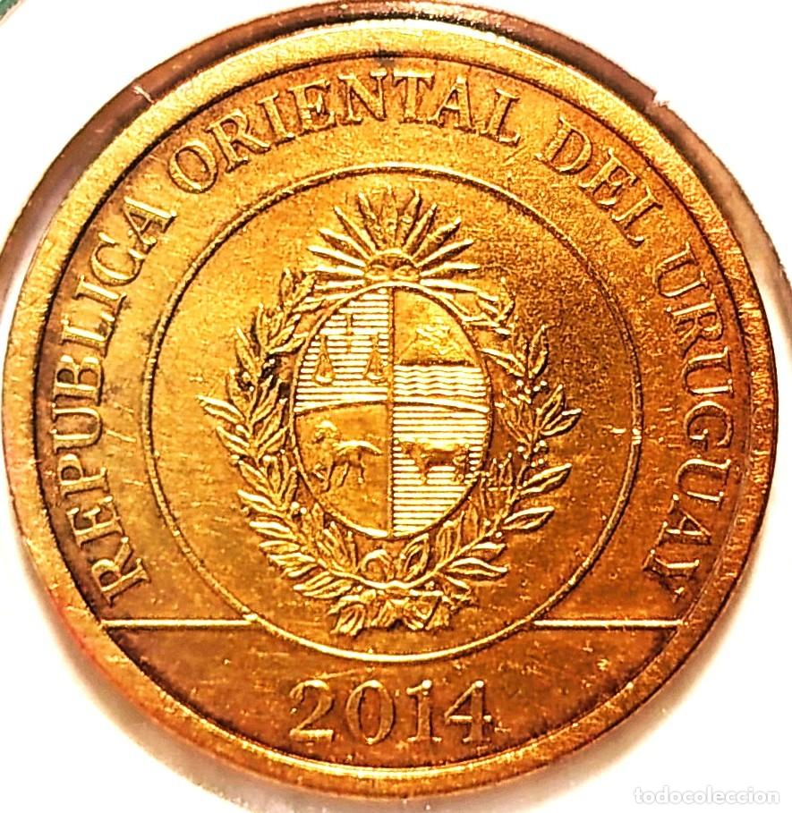 Monedas antiguas de Am&eacute;rica: URUGUAY (1994-) - 2 PESOS 2014 (CARPINCHO) - PESO URUGUAYO - A - 4,50 GR. ACERO BRONCEADO