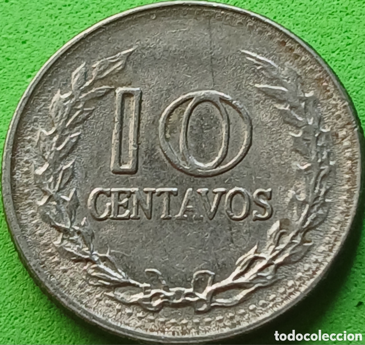 Monedas antiguas de Am&eacute;rica: Colombia 10 centavos 1969 km#236 la corona no es circular en el reverso