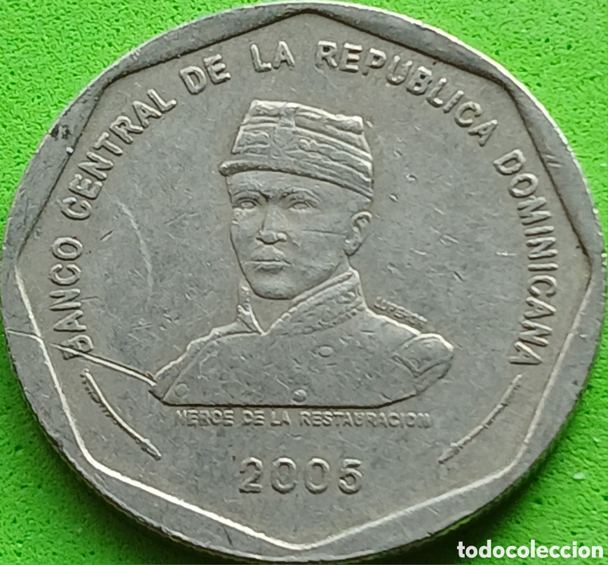 Monedas antiguas de Am&eacute;rica: Rep&uacute;blica Dominicana 25 pesos 2005 km#107