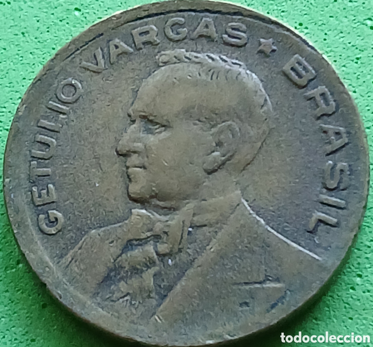Monedas antiguas de Am&eacute;rica: Brasil 20 centavos 1945 km#556a Get&uacute;lio Vargas, sin marca de ceca