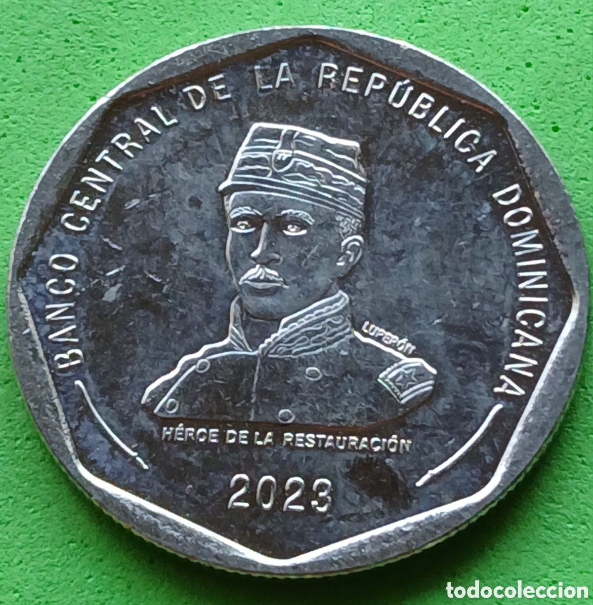 Monedas antiguas de Am&eacute;rica: Rep&uacute;blica Dominicana 25 pesos 2023 UC#6 poco com&uacute;n