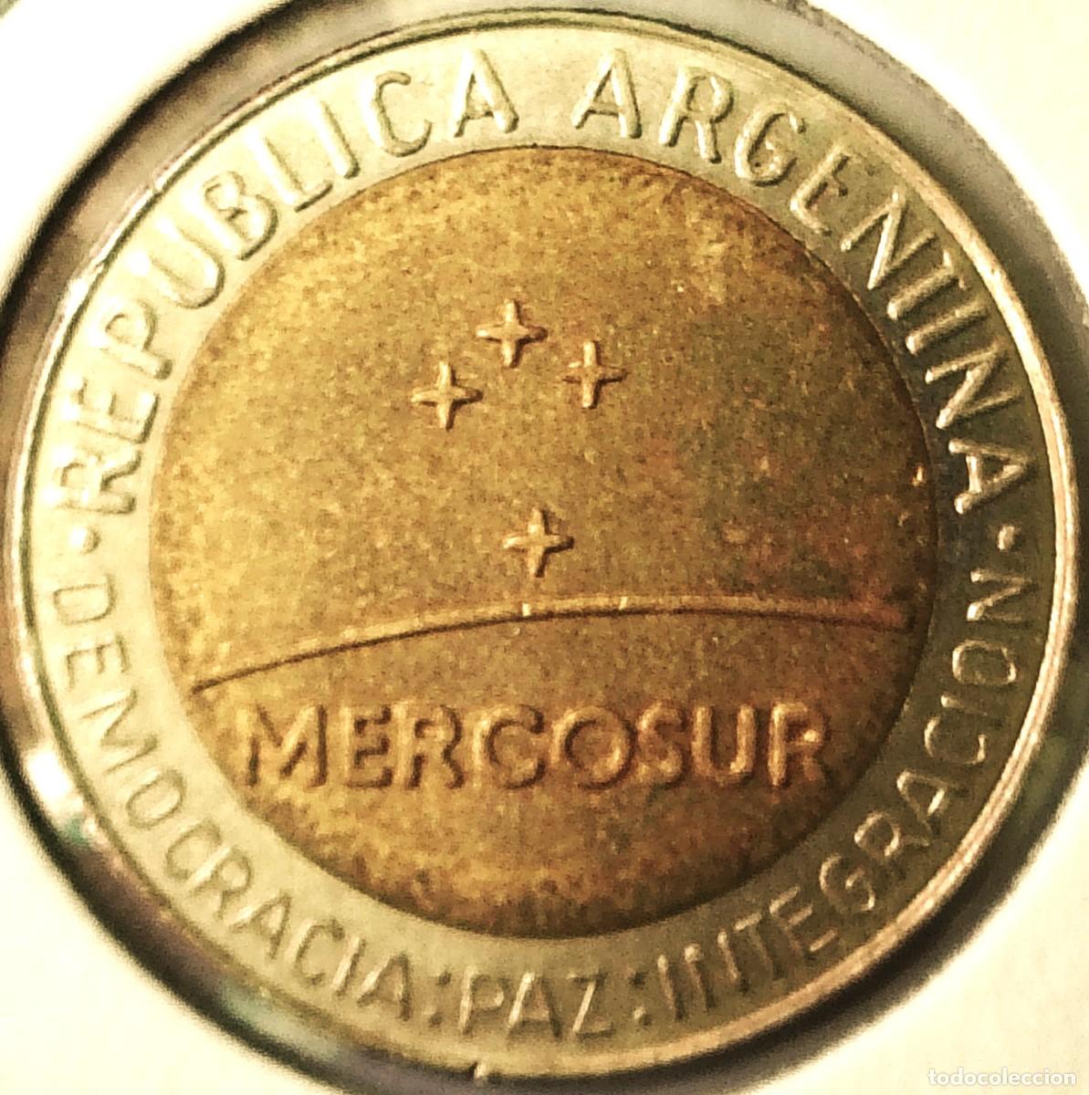 Monedas antiguas de Am&eacute;rica: ARGENTINA (1992-) - 1 PESO 1998 - MERCOSUR - E - 6,35 GR. BIMETALICA BRONCE DE ALUMINIO Y ARO CUPRON