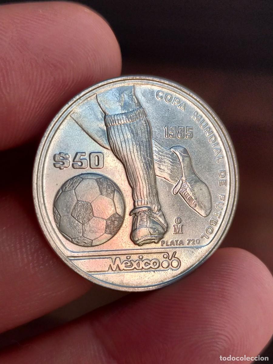 Monedas antiguas de Am&eacute;rica: MONEDA DE 50 CINCUENTA PESOS MEXICO MEJICO 1985 MUNDIAL FUTBOL 86 1986 EXCELENTE CONSERVACION PLATA