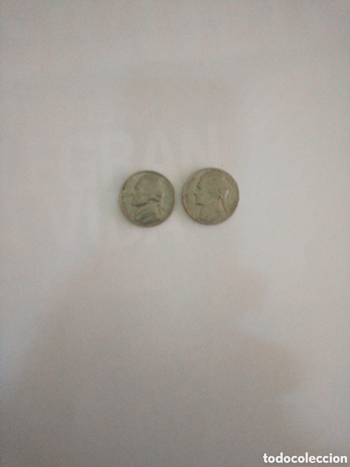 Monedas antiguas de Am&eacute;rica: Dos monedas de USA 5 centavos