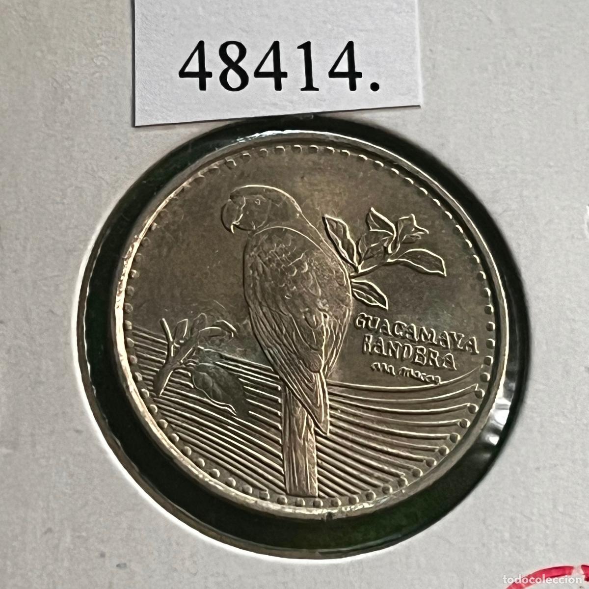 Monedas antiguas de Am&eacute;rica: Colombia 200 pesos 2013, guacamaya bandera