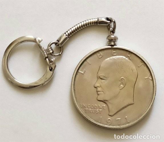 Monedas antiguas de Am&eacute;rica: Llavero con moneda de 1 dolar (Eisenhower Dollar) acu&ntilde;ada en Philadelphia. Letras FG (Frank Gasparro
