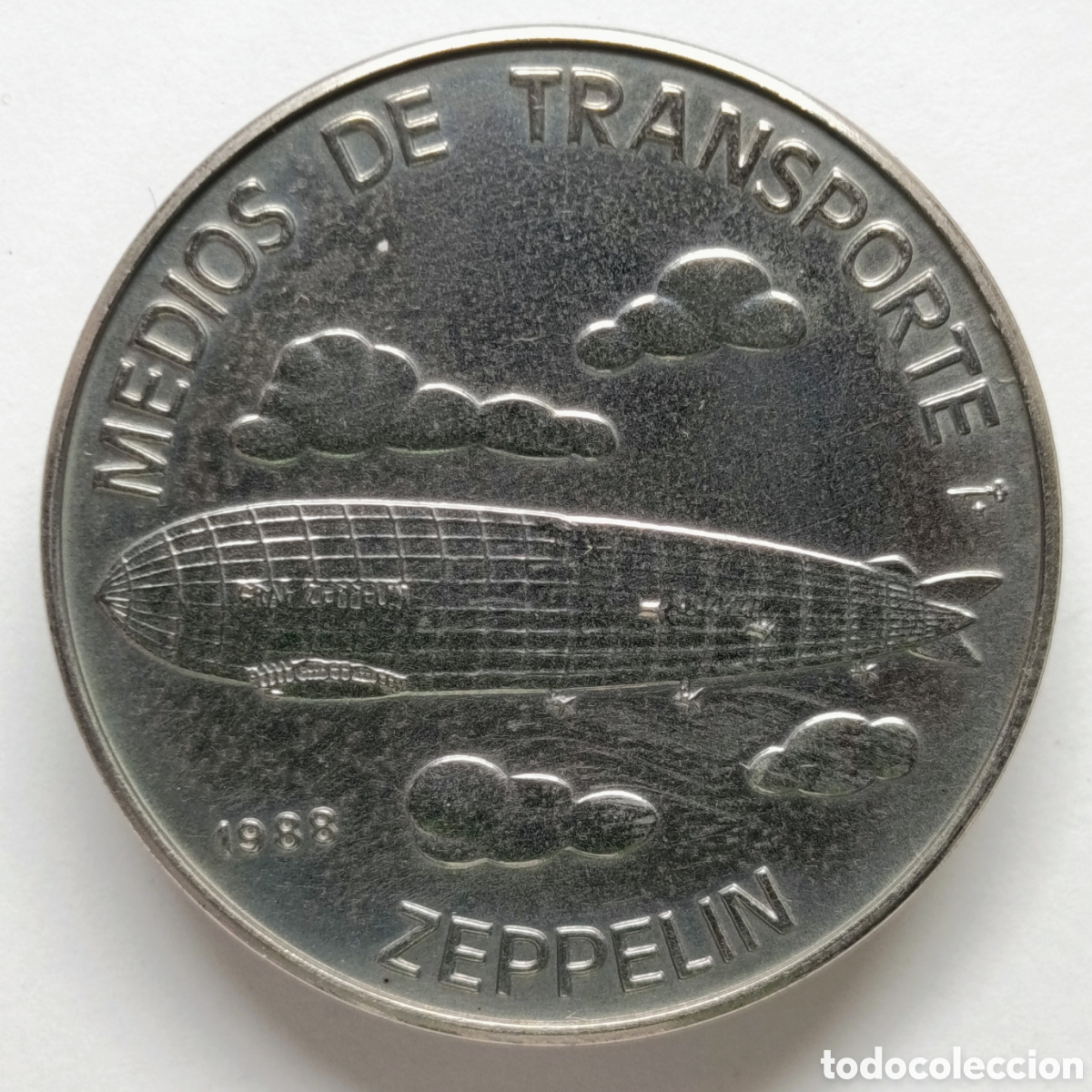 Monedas antiguas de Am&eacute;rica: CUBA. MONEDA DE UN PESO. COBRE-N&Iacute;QUEL 1988. &ldquo;MEDIOS DE TRANSPORTE. ZEPPELIN&rdquo;. MUY RARA