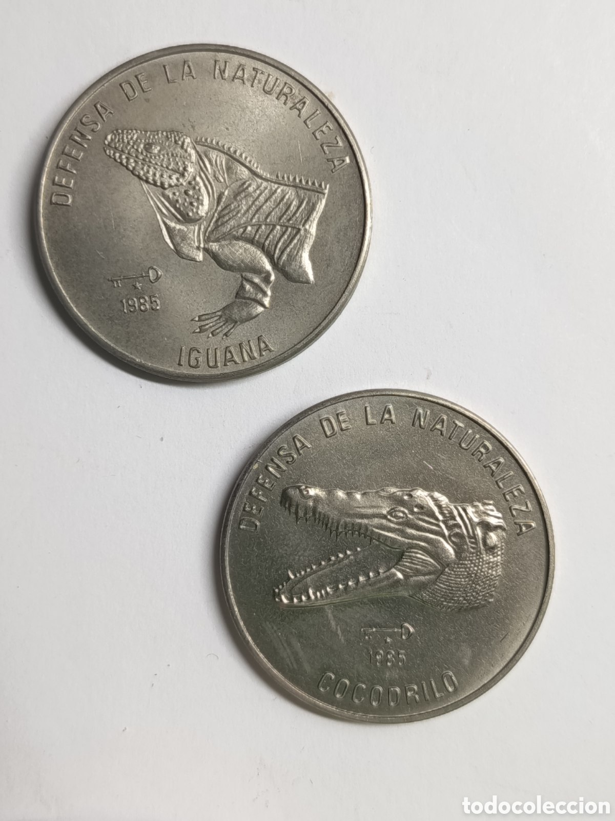 Monedas antiguas de Am&eacute;rica: CUBA. 2 MONEDAS DE UN PESO 1985 &ldquo;DEFENSA DE LA NATURALEZA&rdquo; COBRE-N&Iacute;QUEL. RARAS