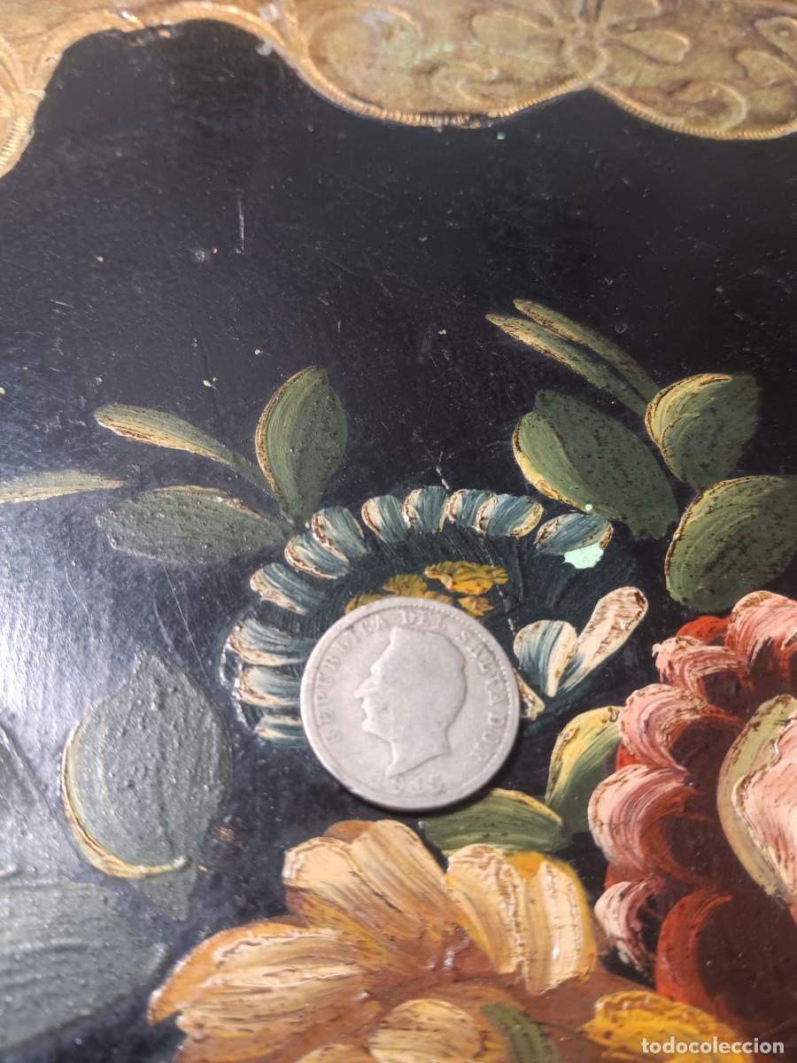 Monedas antiguas de Am&eacute;rica: moneda de 3 centavos de El Salvador (acu&ntilde;ada en los primeros a&ntilde;os del siglo XX, como las de 1913 o 1