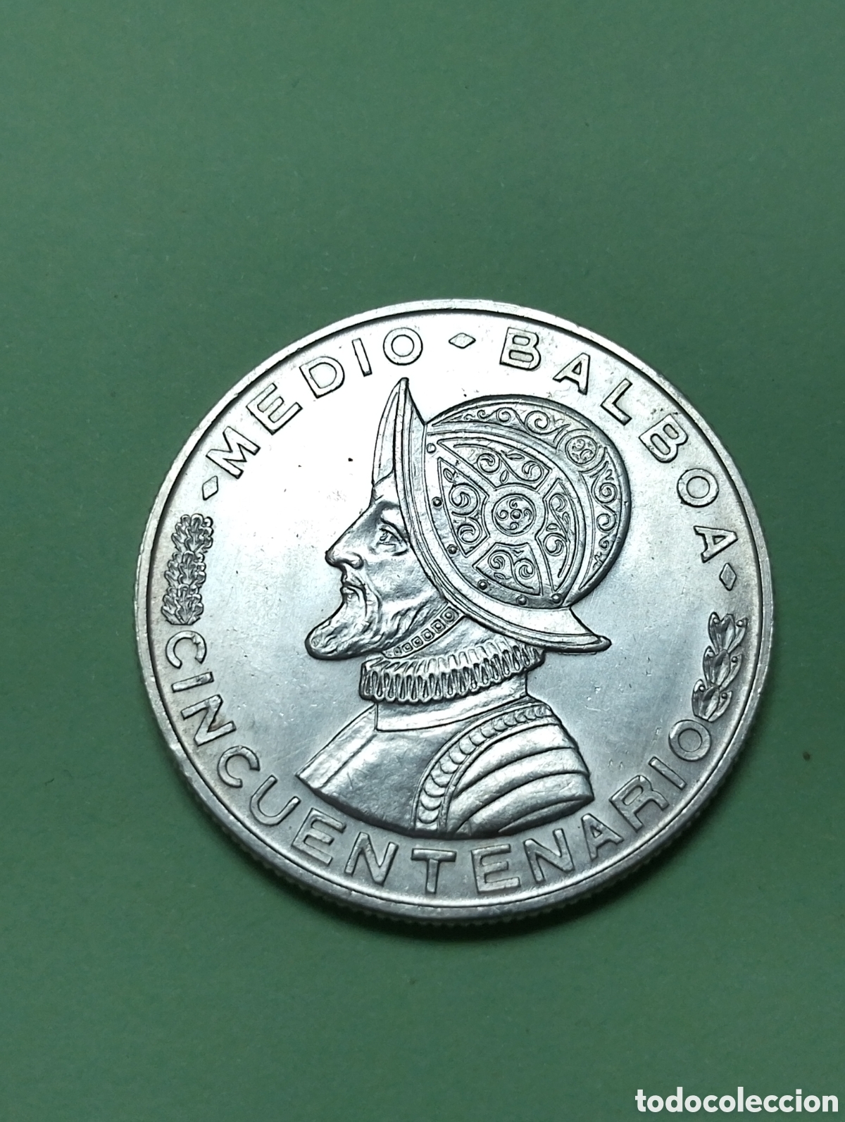 Monedas antiguas de Am&eacute;rica: 2 monedas de 1/2 y 1/4 de Balboa de plata de 900