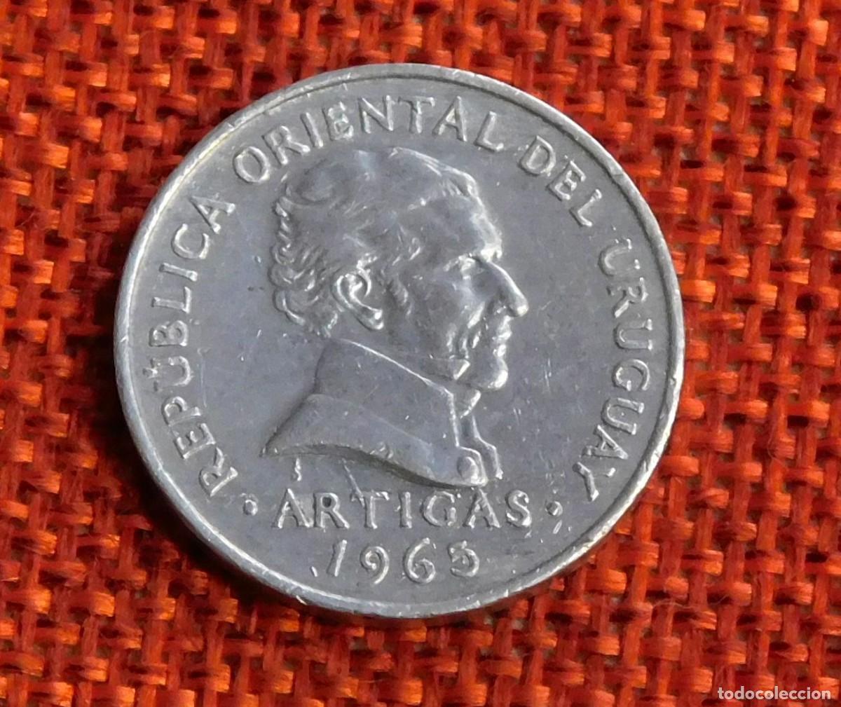 Monedas antiguas de Am&eacute;rica: Uruguay 50 Cent&eacute;simos, 1965 Artigas
