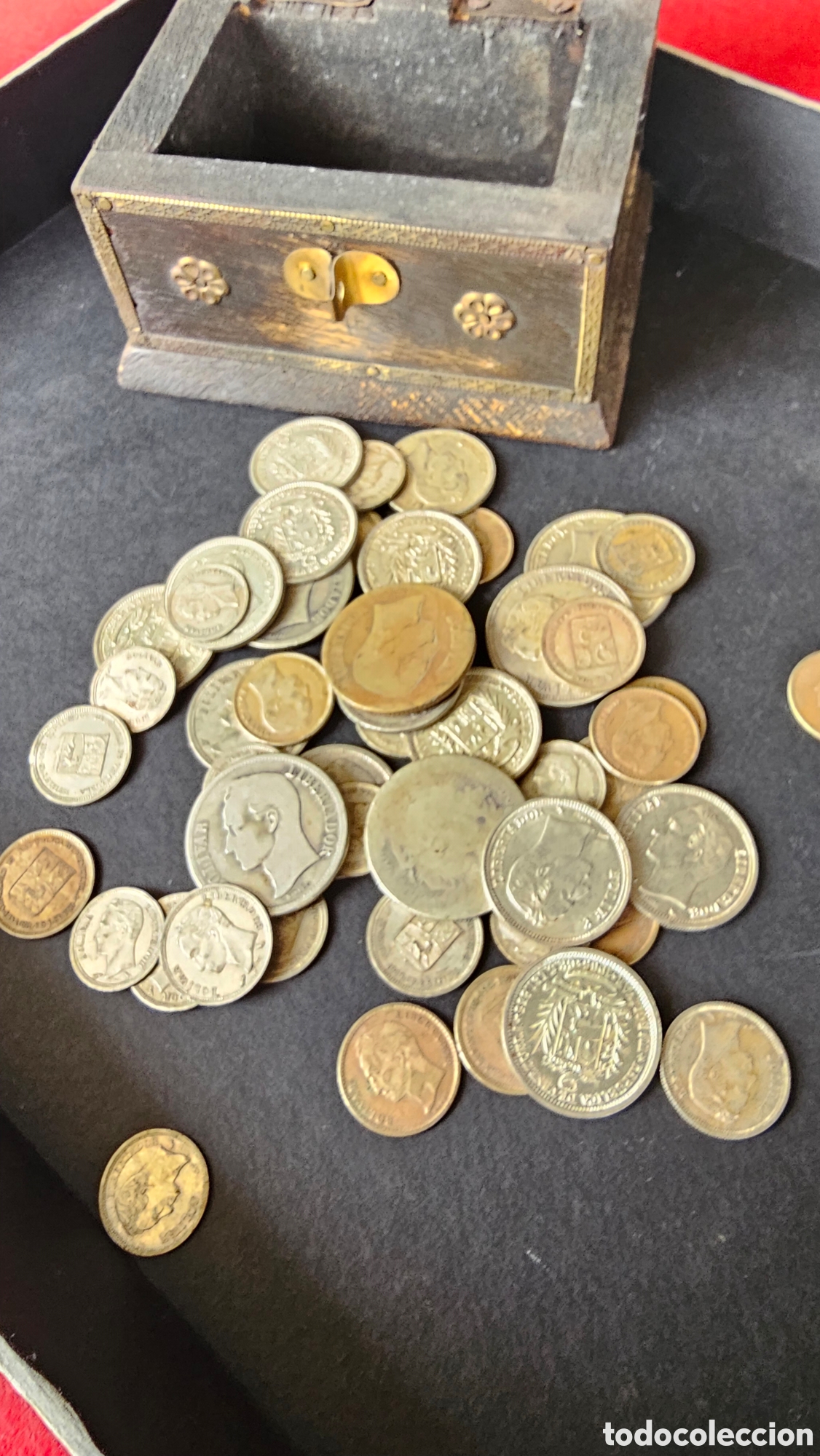 Moedas antigas da Am&eacute;rica: Cofre con 190 gramos de monedas de plata antiguas