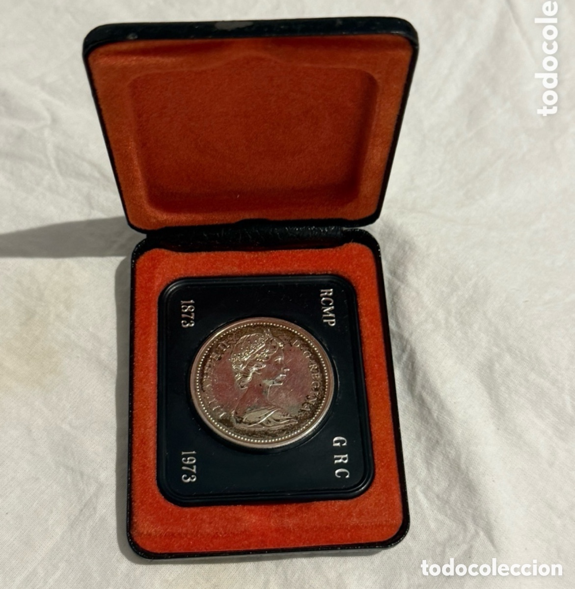 Monedas antiguas de Am&eacute;rica: 1 D&oacute;lar Canad&aacute; 1973 &ndash; Plata de Ley &ndash; RCMP &ndash; Estuche Original