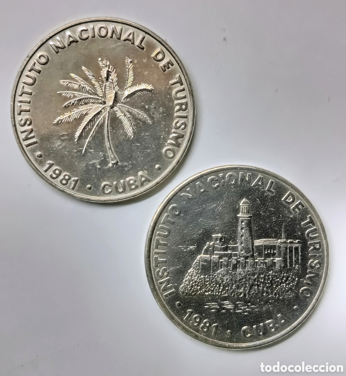 Monedas antiguas de Am&eacute;rica: CUBA. 2 MONEDAS DE 50 CENTAVOS Y 1 PESO INTUR 1981