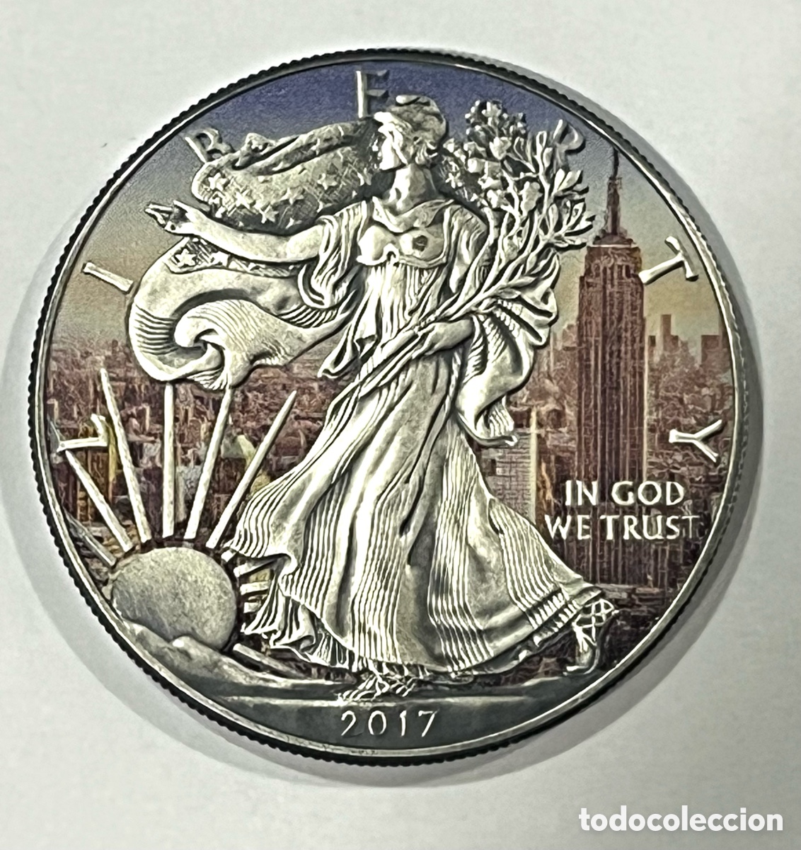 Monedas antiguas de Am&eacute;rica: MONEDA 1 ONZA, EAGLE - 2017 - EMPIRE STATE BUILDING - PLATA FINA 999 - COLOREADA