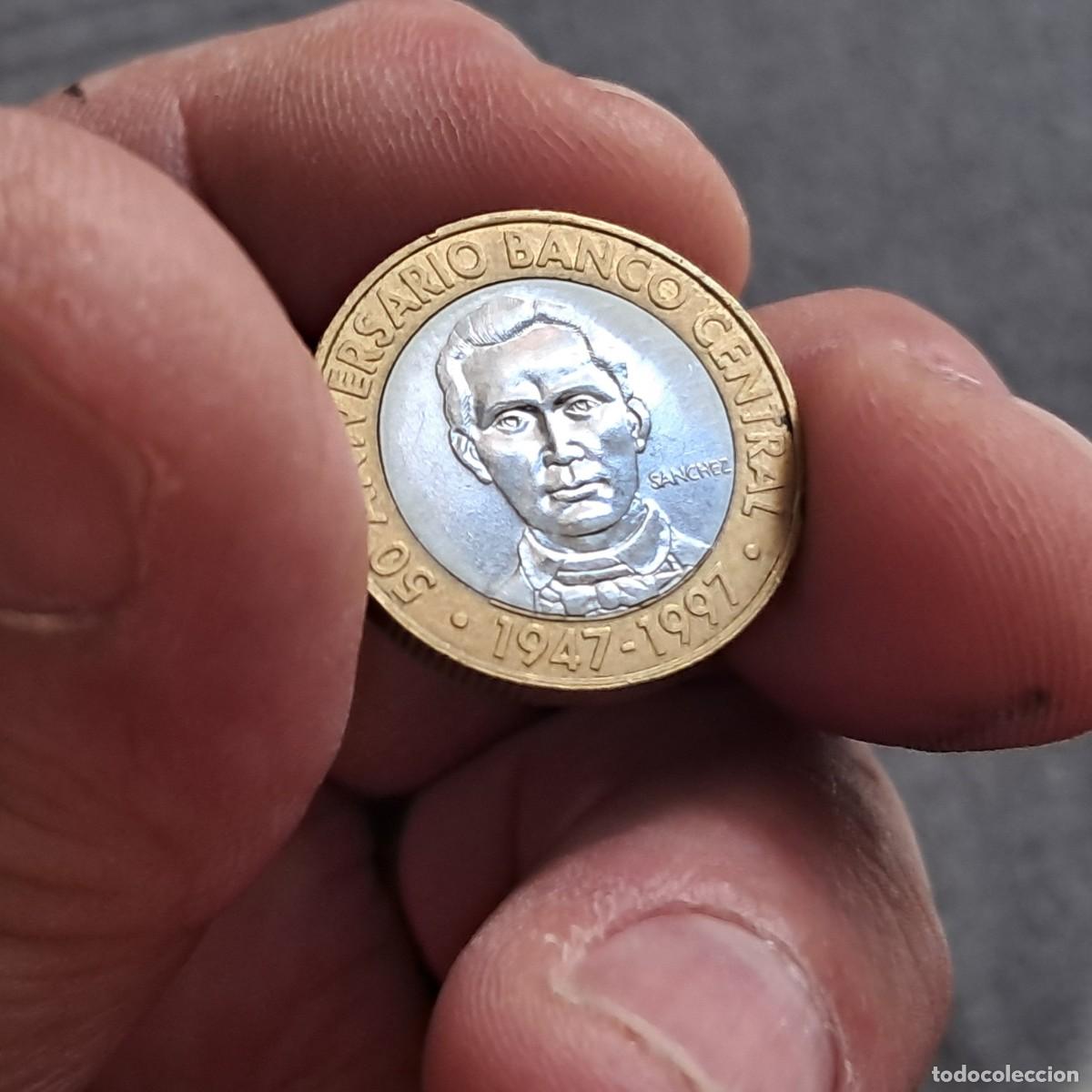 Monedas antiguas de Am&eacute;rica: MONEDA REP&Uacute;BLICA DOMINICANA 5 PESOS (Central Bank) 1997 F, KM# 88, Sch&ouml;n# 118, N# 1400.
