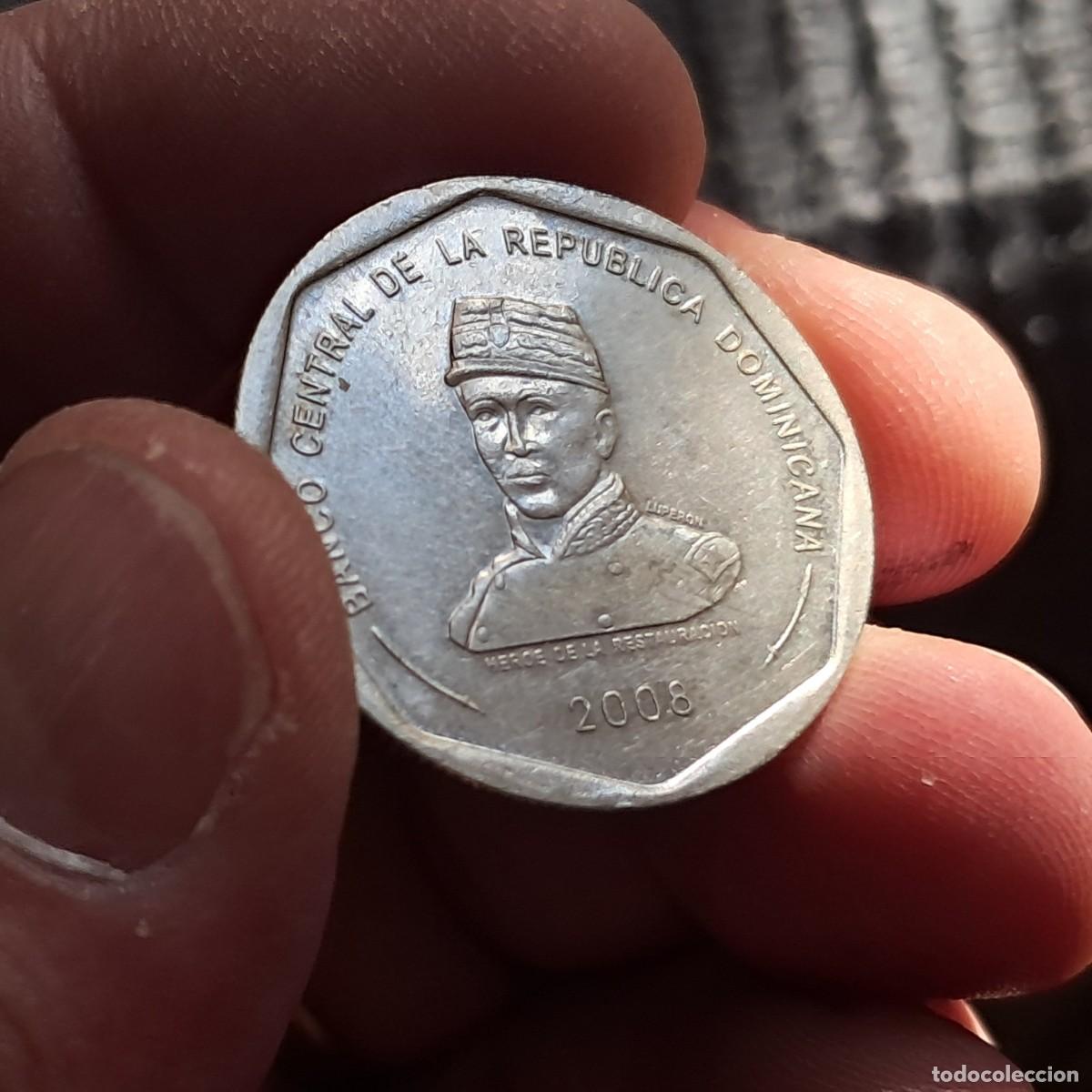 Monedas antiguas de Am&eacute;rica: MONEDA REP&Uacute;BLICA DOMINICANA 25 PESOS 2008 F, KM# 107, Sch&ouml;n# 151, N# 3563.
