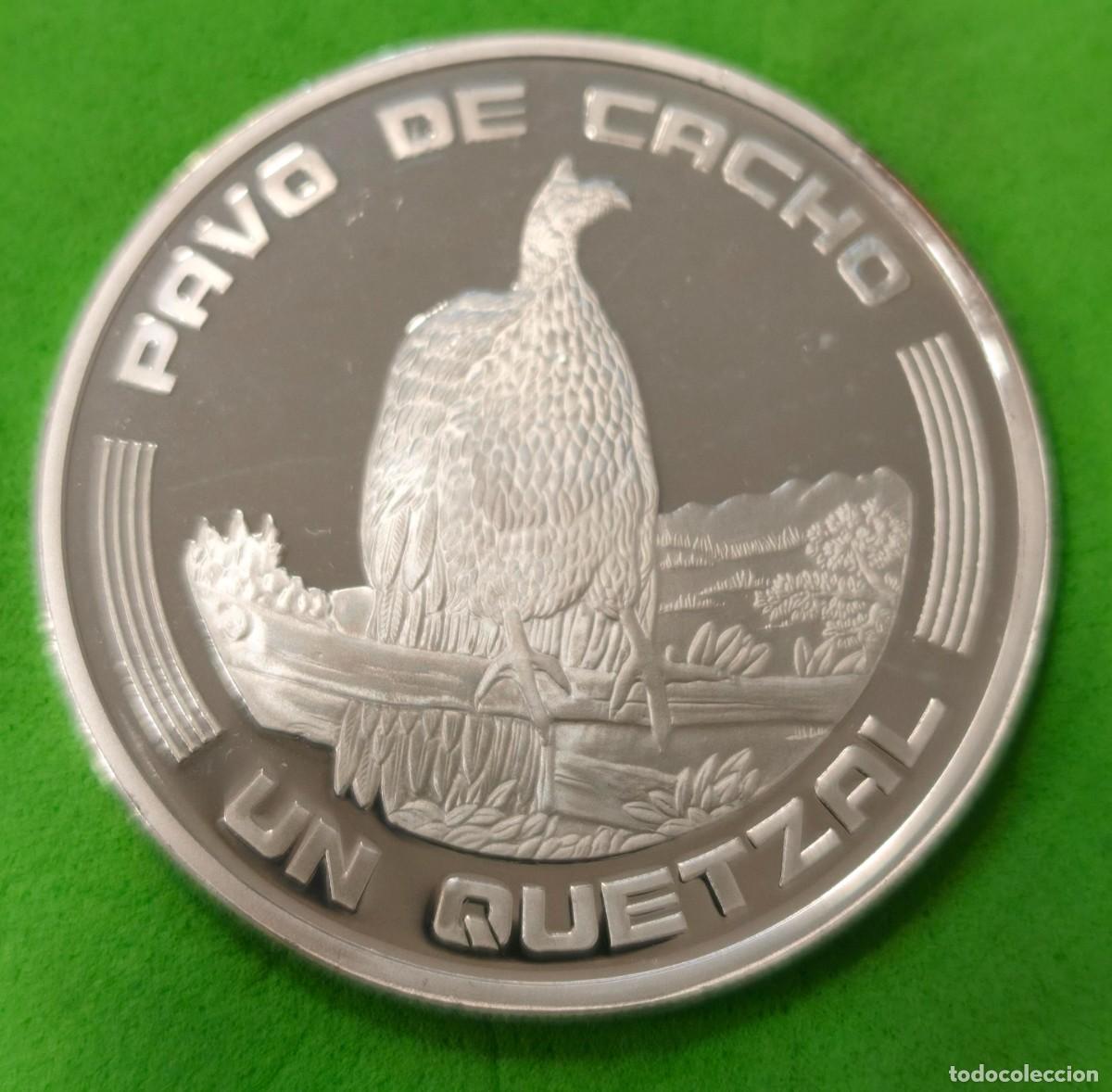 Moedas antigas da Am&eacute;rica: GUATEMALA. A&Ntilde;O 1994. 1 QUETZAL PLATA (925) PAVO DE CACHO. PESO 27 GR
