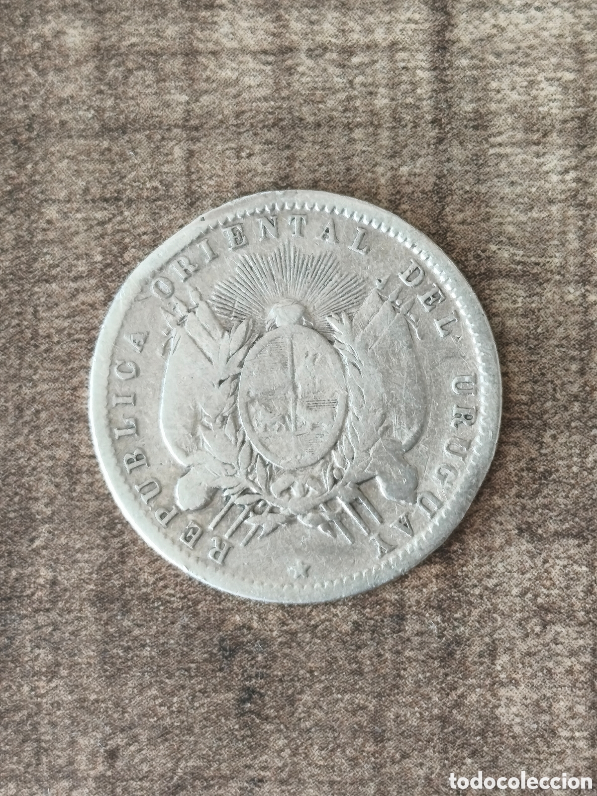 Monedas antiguas de Am&eacute;rica: 20 cent&eacute;simos Uruguay 1877 plata 0.900
