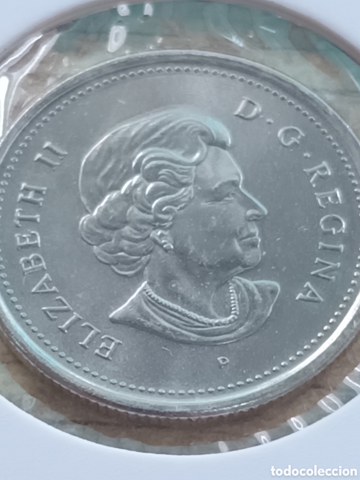 Monedas antiguas de Am&eacute;rica: 25 CENTAVOS DE DOLAR CANADIENSE REINA ISABEL II CONMEMORATIVA 2004