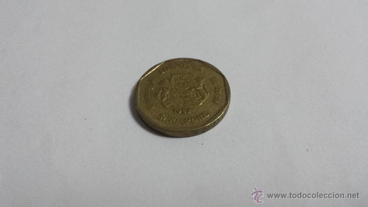 Monedas antiguas de Asia: MONEDA DE 1 D&Oacute;LAR 1989 SINGAPUR - Foto 2