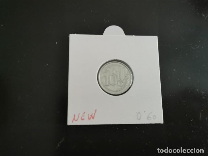 Monedas antiguas de Asia: SINGAPUR 10 CENTIMOS 2013 MBC - Foto 2