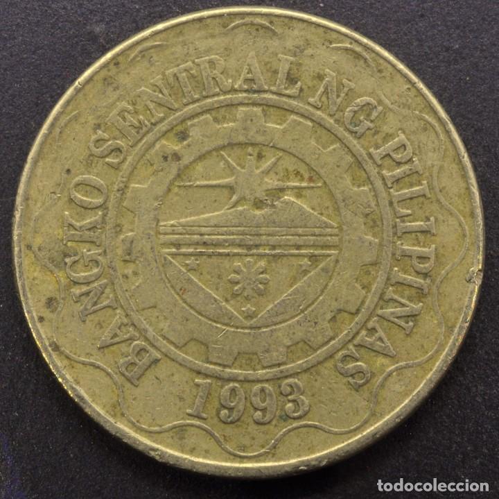Monedas antiguas de Asia: Filipinas, 5 pesos 2012 - Foto 2