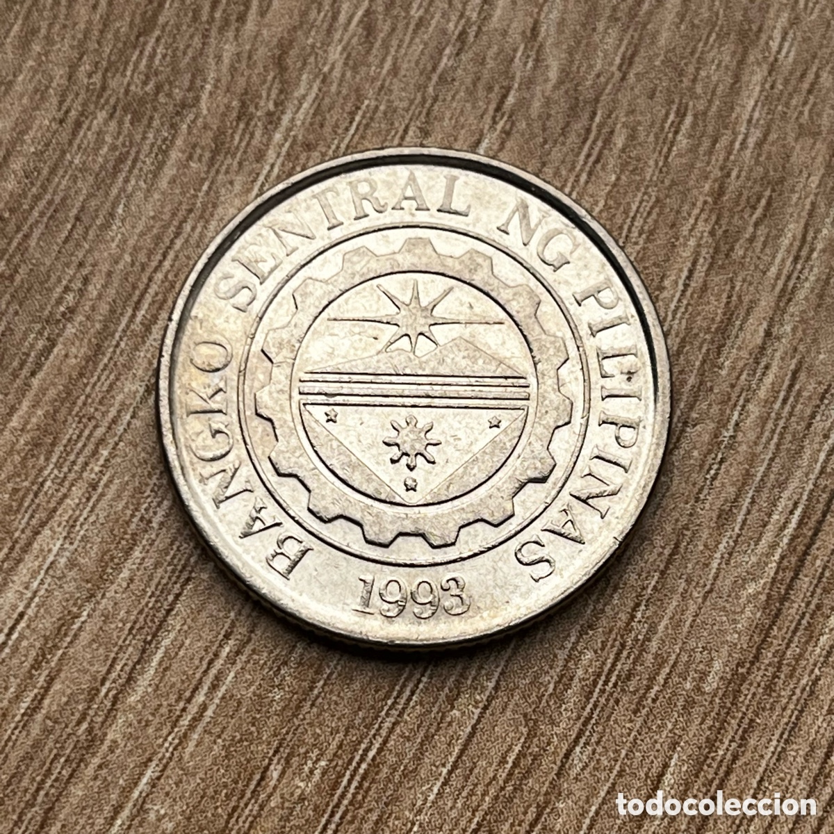 Monedas antiguas de Asia: 1 piso 2011 Filipinas - Foto 2