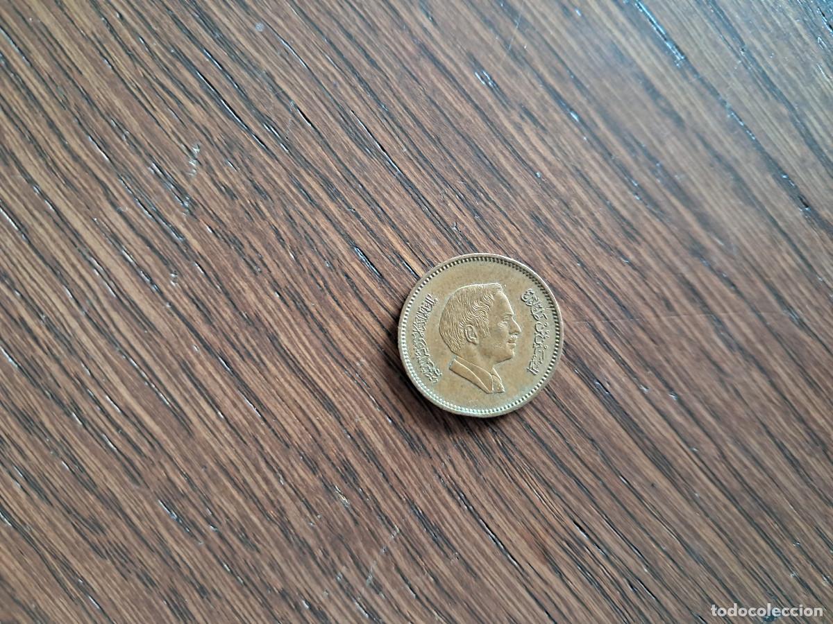 Monedas antiguas de Asia: moneda de Jordania, 5 fils. - Foto 1